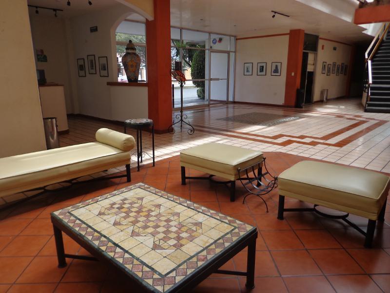 Hotel Granada ปวยบลา ภายนอก รูปภาพ