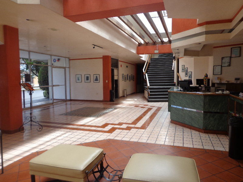 Hotel Granada ปวยบลา ภายนอก รูปภาพ
